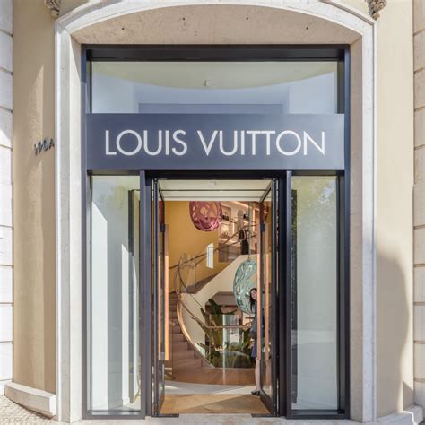 louis vuitton portugal prices|Louis Vuitton lisbon airport.